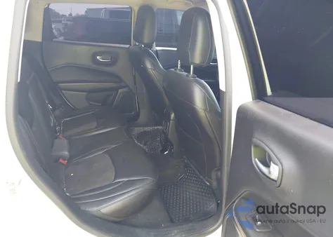 2018 Jeep Compass Latitude 4X4 from USA, damaged, VIN 3C4NJDBB1JT282193